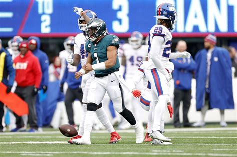 eagles vs giants predictions 2022.